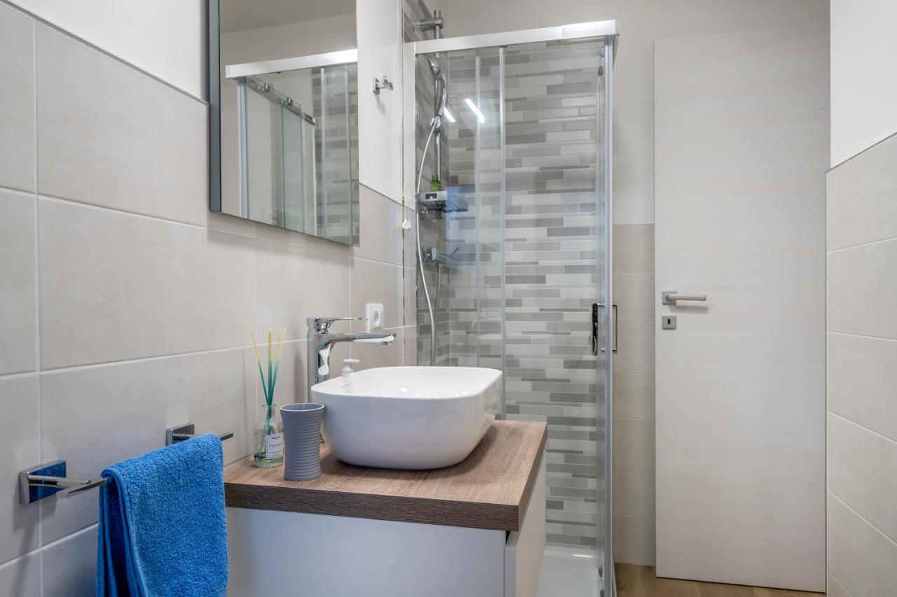 Apartamento Alpi Giulie Chey Camporosso  Exterior foto